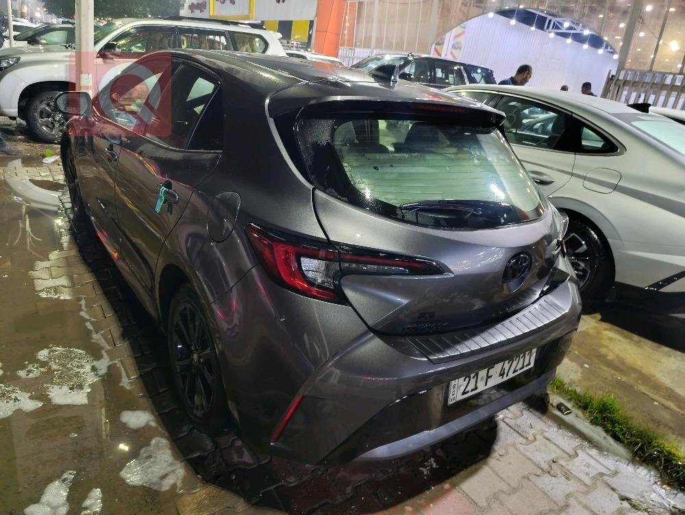 تۆیۆتا کرۆلا هاچباک